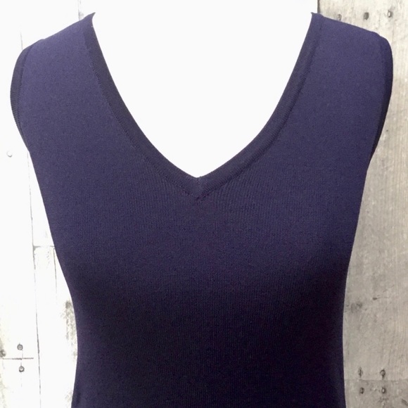 Sleeveless V-Neck Shell Knit Tank Top 89th & MADISON Blue S NWOT - Picture 3 of 7